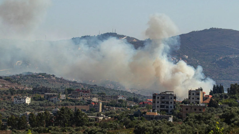 الكيان المحتل يشنّ غارات على لبنان